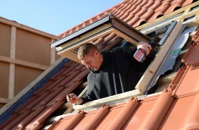 Pose de fenêtres de toit Velux à Thiézac